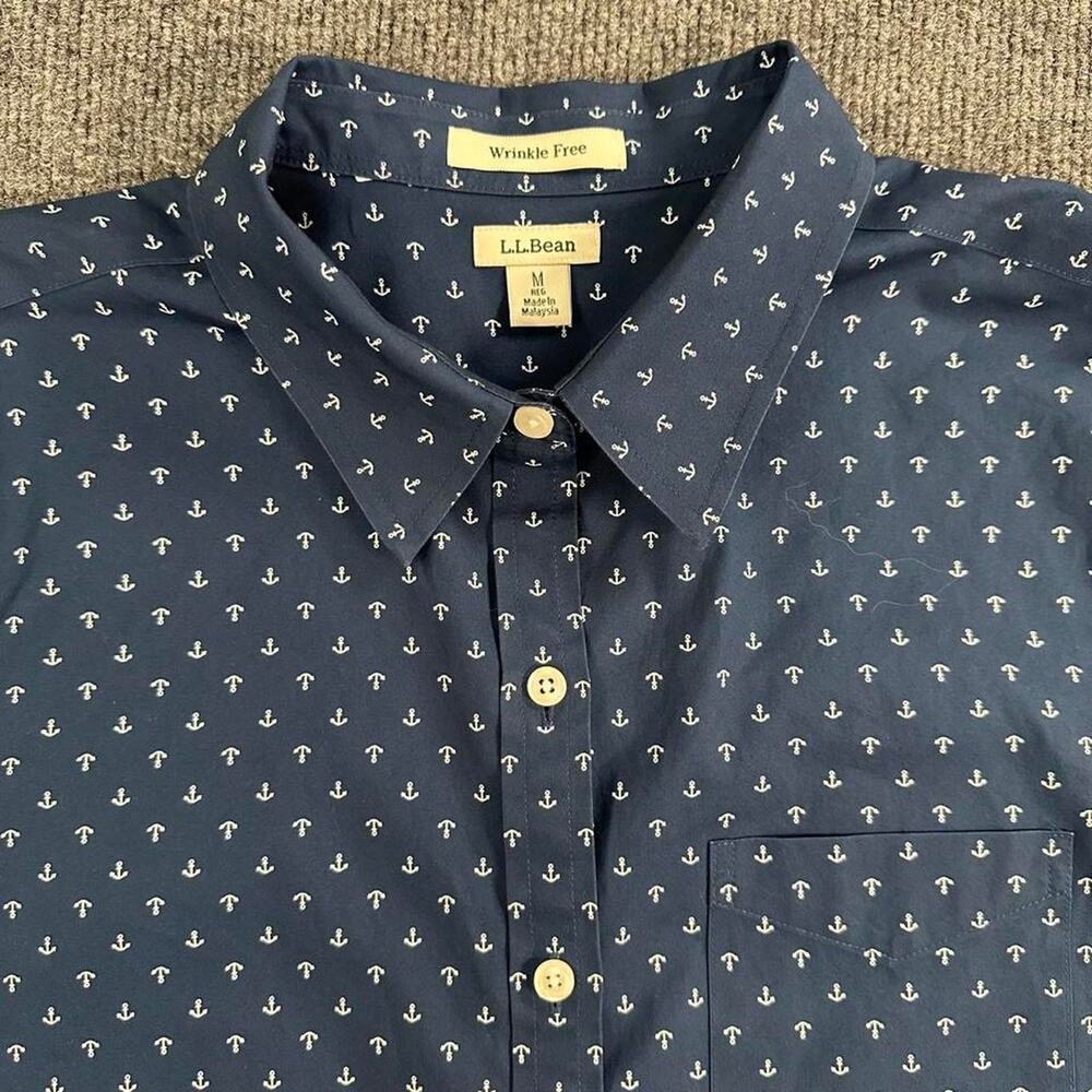L.L. Bean Womens wrinkle Free Pinpoint Oxford, Relax Fit Nautical Anchor Shirt M